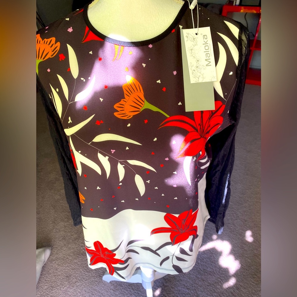 Beautiful Maloka Flower shirt